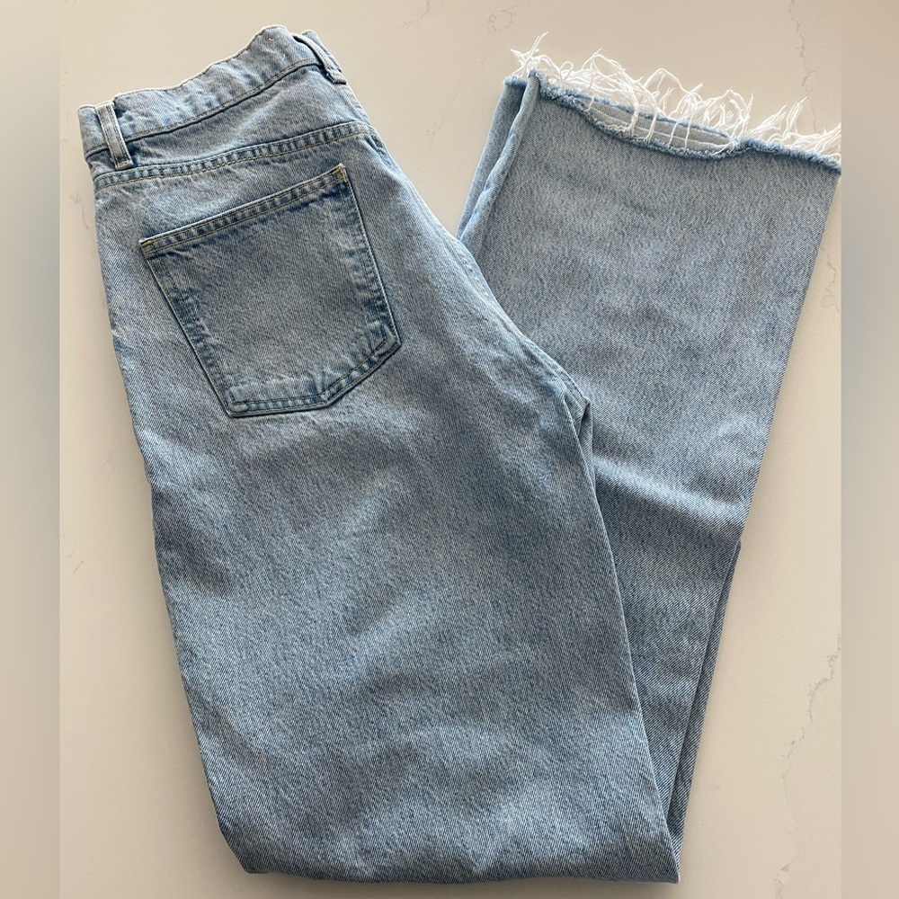 Zara High Rise Wide Leg light wash women’s jeans Size 8